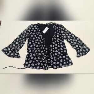NWT Abercombie & Fitch Black and White Flower, 3/4 Sleeves XSMALL Ruffle Bolero